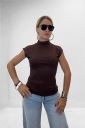 maglia smanicata mock neck